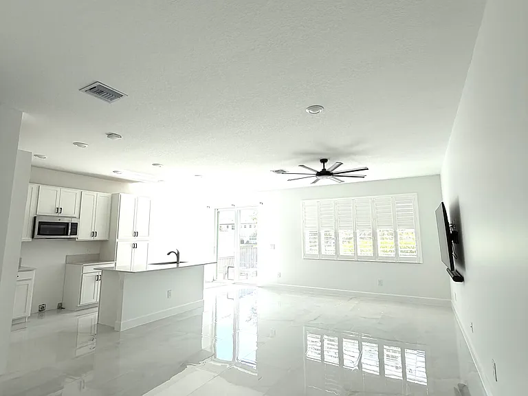8974 Zevon Ct — Photo 3