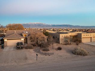 624 3rd St NE, Rio Rancho, NM 87124