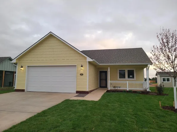 426 Dala Dr, Lindsborg, KS 67456
