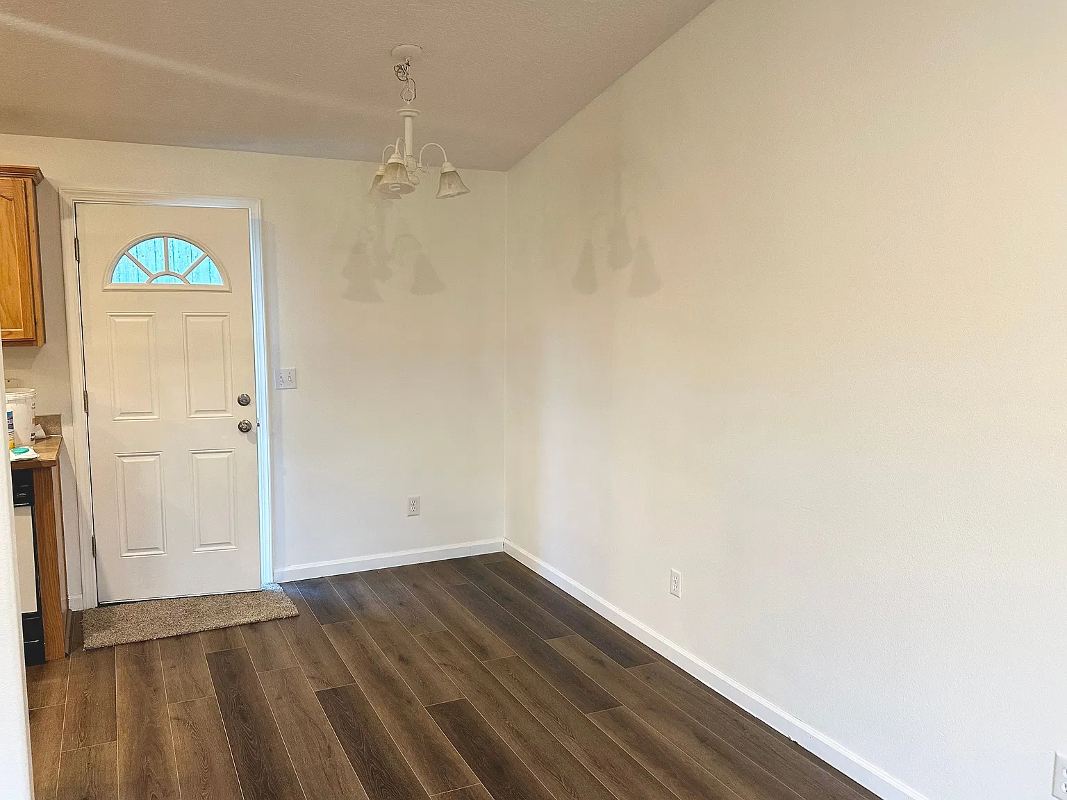 2 bed, 1.0 bath, 850 sqft, $1,500 — Photo 3