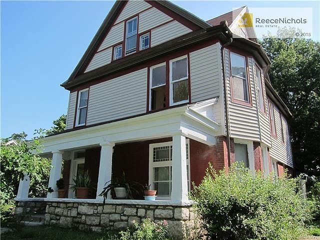 1st image of 2835 Campbell St