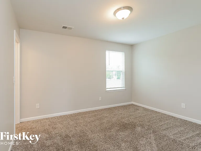 107 Sawyer Ln N — Photo 11