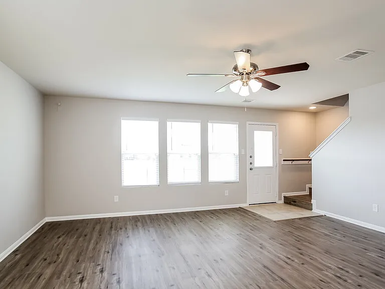 9962 Chimney Swift Ln — Photo 4