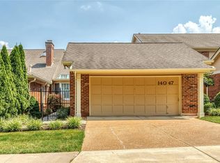 14047 Baywood Villages Dr, Chesterfield, MO 63017