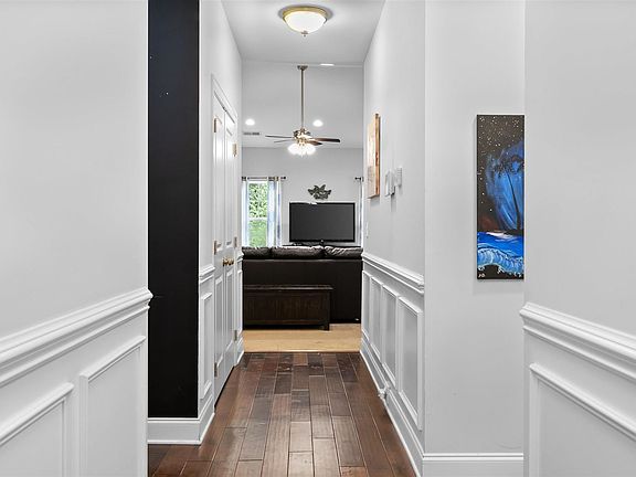 5th image of 27 Cardo Ln
