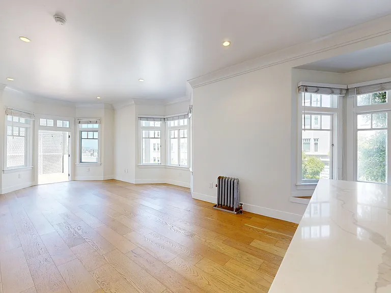 1305 Lombard St #1 — Photo 3