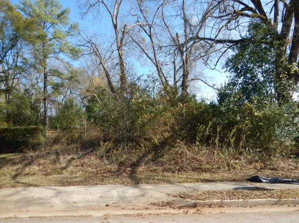 715 N Clark St, Milledgeville, GA 31061