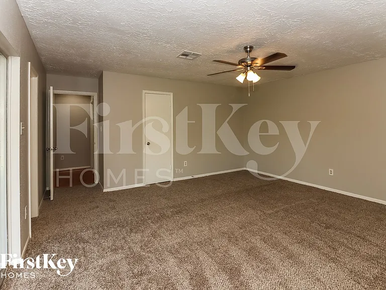 16518 Royal Mile Ln — Photo 8