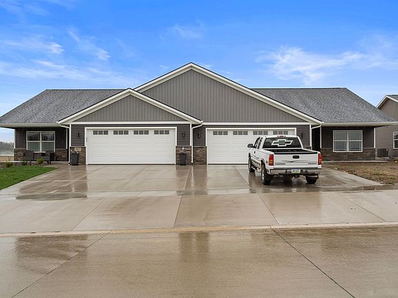 3rd image of 1021 Sage Oak Cir