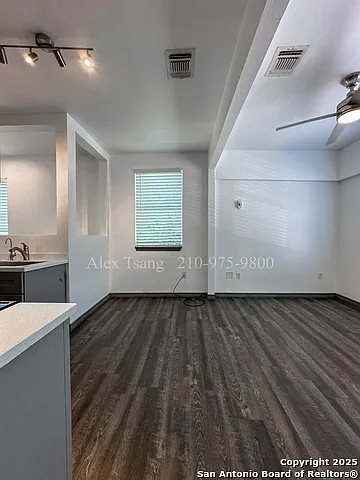 802 Montana St #2 — Photo 9