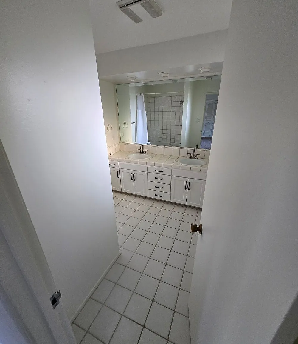 3 bed, 1600 sqft, $5,150 — Photo 1