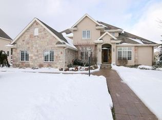 9810 Red Sky Dr, Middleton, WI 53562