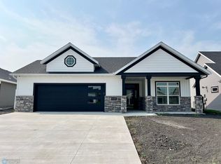 5132 Mira Way W, West Fargo, ND 58078