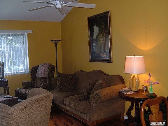 5th image of 6 Holly Ct