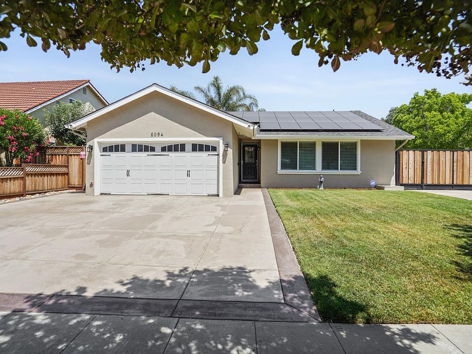 1st image of 6094 Larchmont Dr