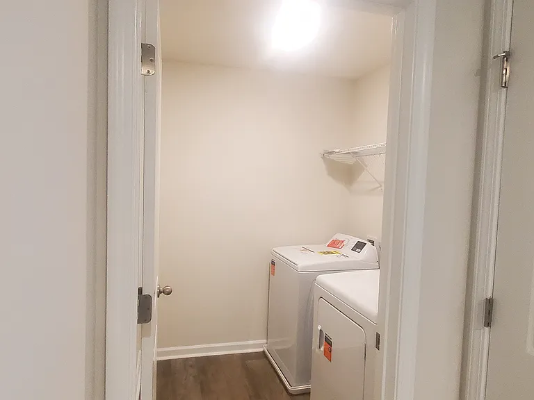 4692 Mount Hope Dr — Photo 9