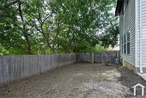 9022 Mountain Field Dr — Photo 23