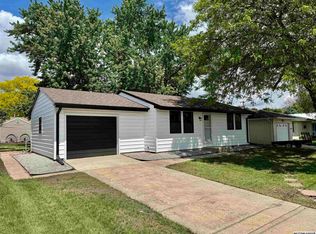 424 23rd St SW, Mason City, IA 50401