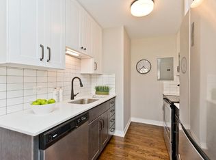 5538 N Sheridan Rd #202, Chicago, IL 60640