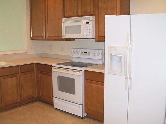 3rd image of 4102 Crownwood Dr