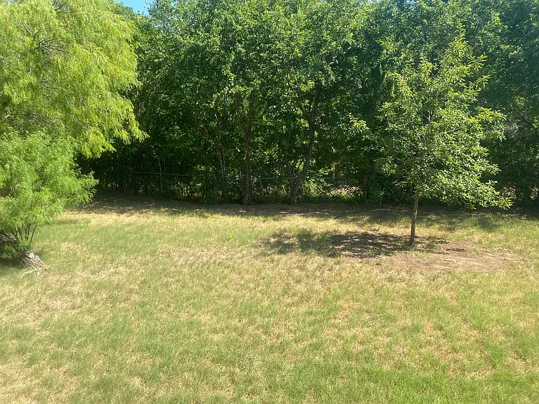 1204 Wiltshire Ave — Photo 17