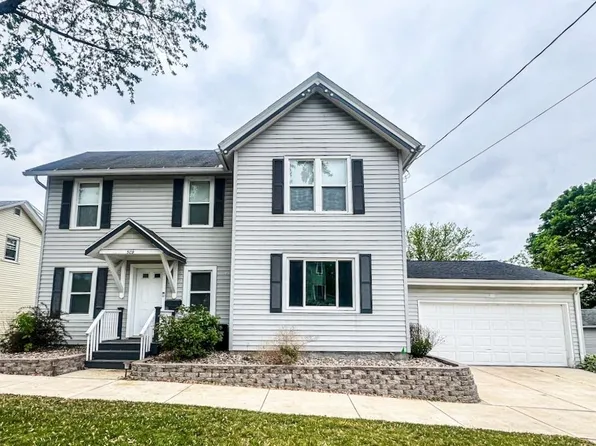 509 E Jefferson St, Stoughton, WI 53589
