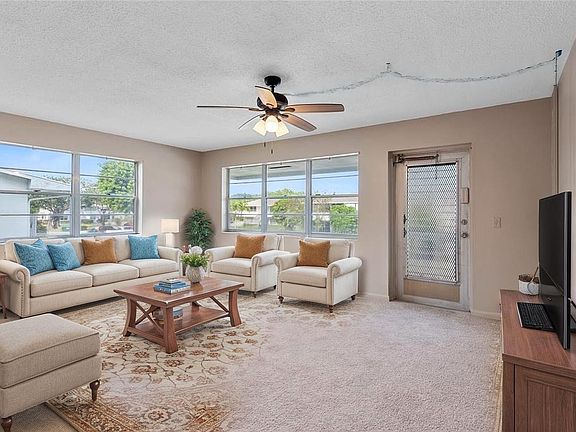 3rd image of 20 Windsor A #A