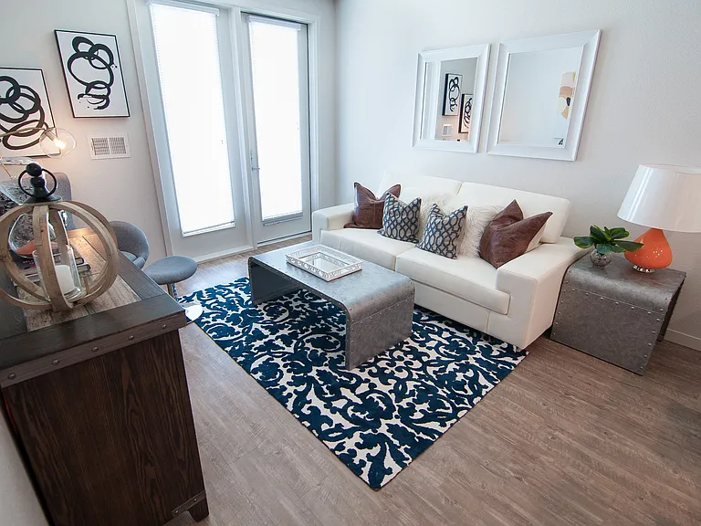 Cadence Apartments — Photo 14