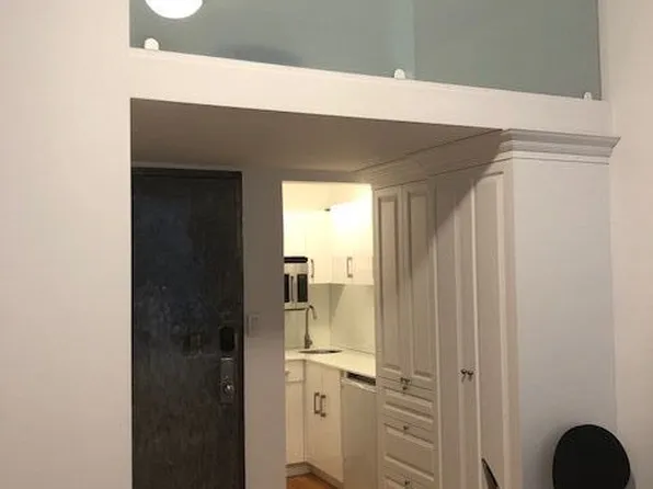 163 West 79th Street image 7 of 11