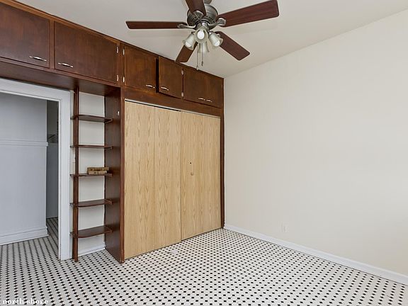 5th image of 1037 W North Shore Ave #1027