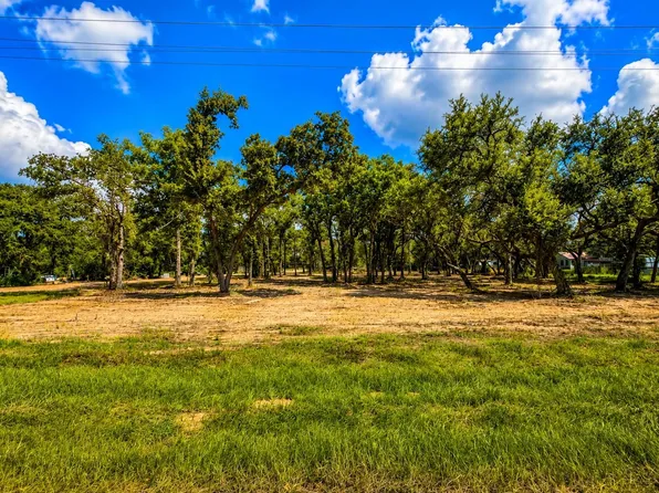 0 W 4th St, Sheridan, TX 77475