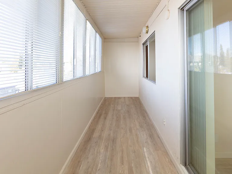 86 Linda Ave — Photo 25