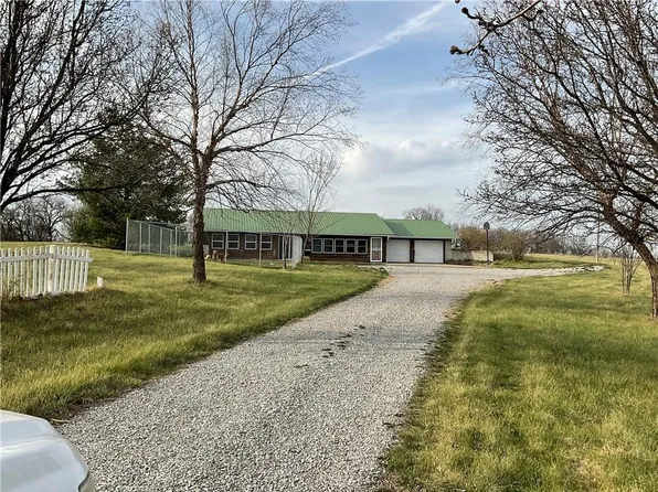 10697 SW 116th Hwy, Lathrop, MO 64465