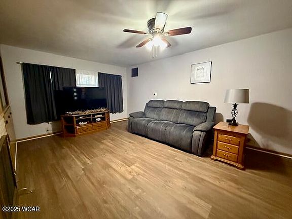 4th image of 309 Arlington Ave