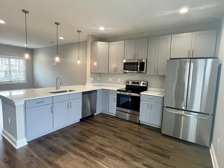 105 Emanuel Ct #1 — Photo 6
