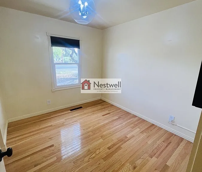 254 E Main St — Photo 13
