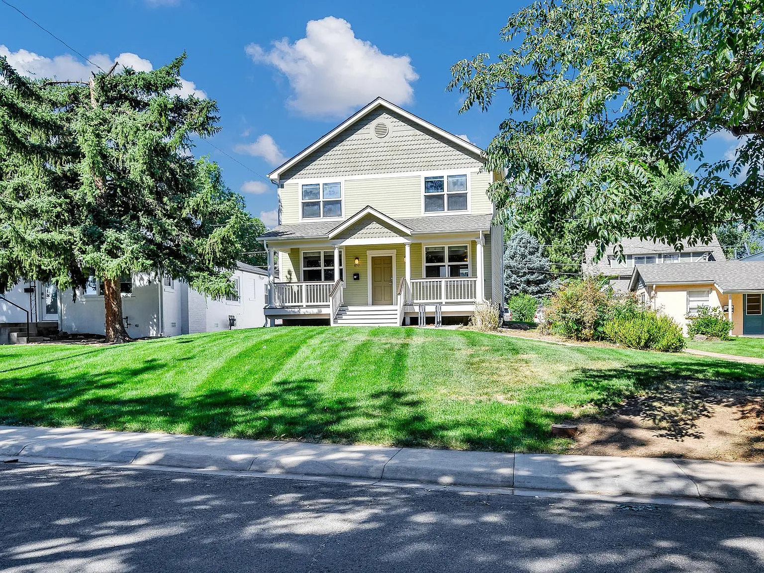 6 bed, 2317 sqft, $11,998 — Photo 1