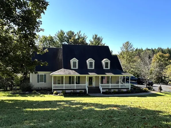 1002 Vaughan Ave, Summersville, WV 26651