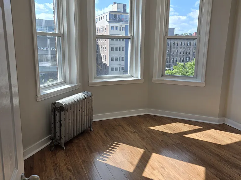1124 Commonwealth Ave — Photo 214