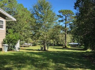 320 Lakeside Dr, Carriere, MS 39426