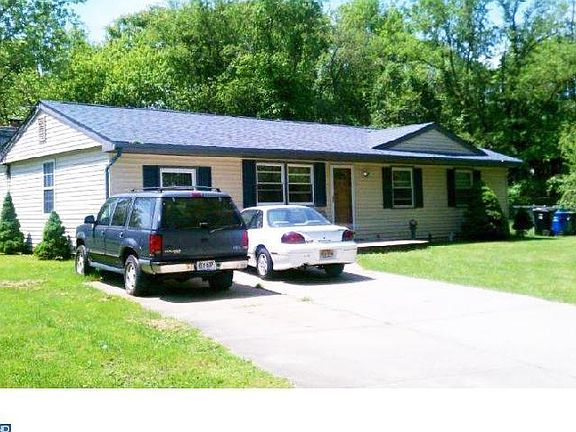2nd image of 500 Lestershire Dr