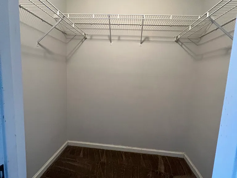 1704 Ashton Dr — Photo 2