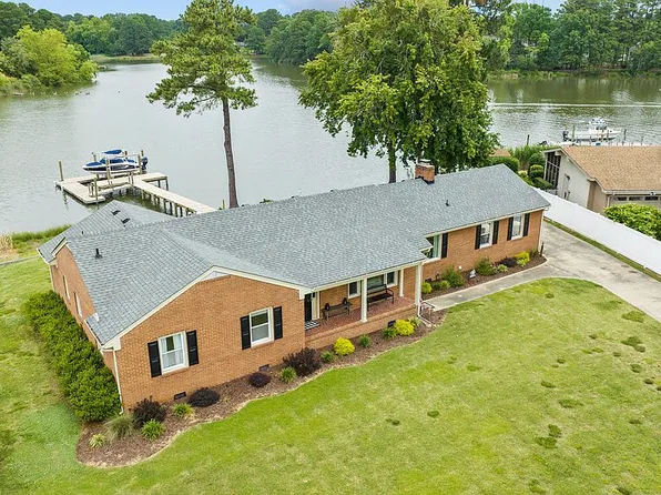 3708 Shoreline Dr, Portsmouth, VA 23703