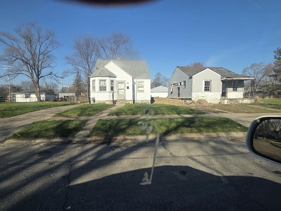 2nd image of 8225 Grandville Ave