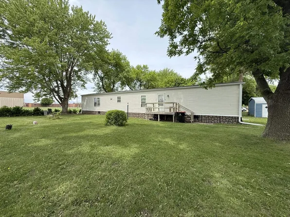 2302 3rd Ave S #93, Estherville, IA 51334
