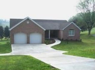 19 Munntown Rd, Eighty Four, PA 15330