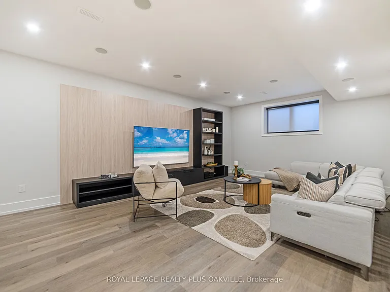 2057 Salvator Blvd — Photo 37