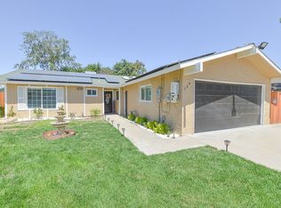 729 W Richert Ave, Clovis, CA 93612