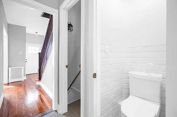 Sold by Mitra Hakimi Realty Group, LLC | media 23
