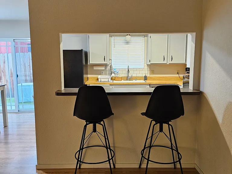 640 Forest Ave — Photo 10